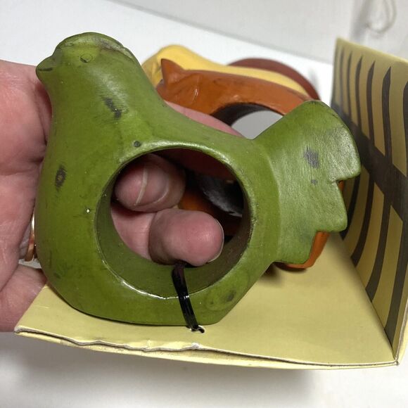 Pier 1 Imports Farm Animals Country Kitchen Wood Napkin Ring Holder Set of 4 NEW - Picture 6 of 15